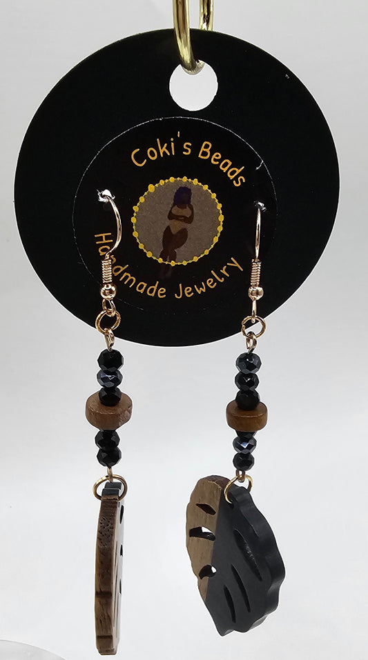 Black montsera leaf drop earrings